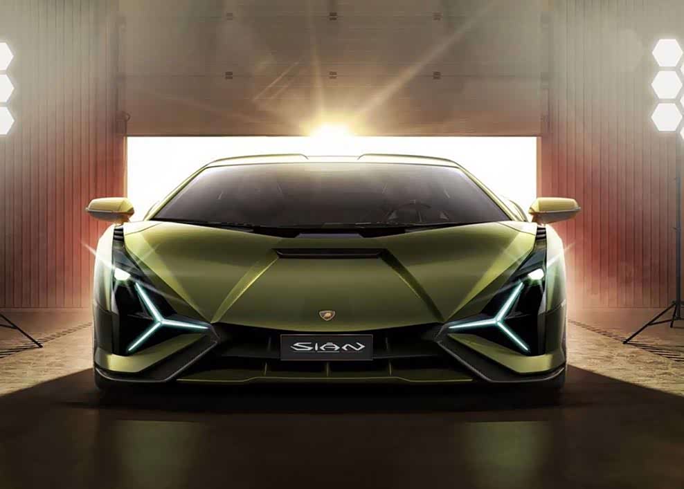 sian的车身侧面依旧采用的是兰博基尼标志性的楔形车身