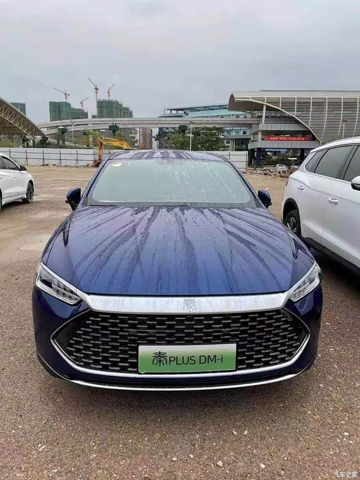 哪位大神有天青蓝颜色秦plus的实拍图?