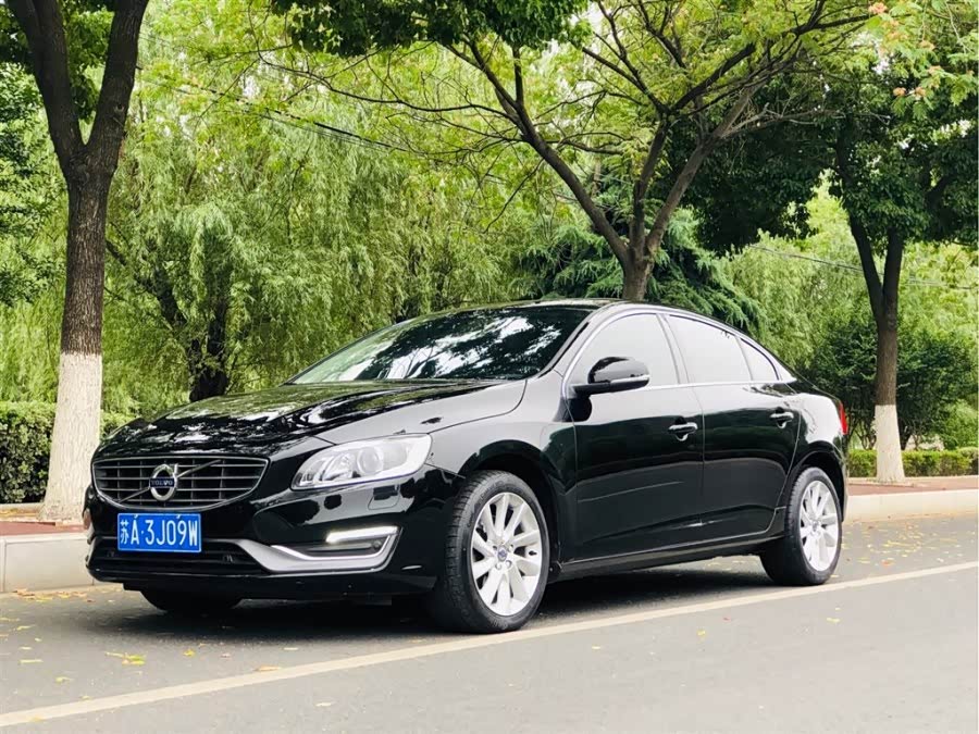 老款的沃尔沃s60性价比真的非常高