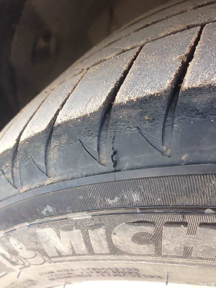 #从新到旧,安全始终#更换米其林浩悦4轮胎作业