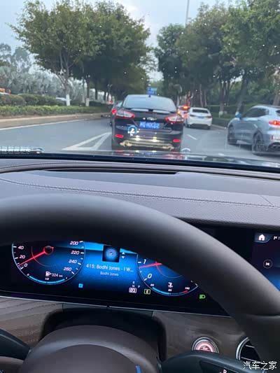 抬头显示,尊贵象征