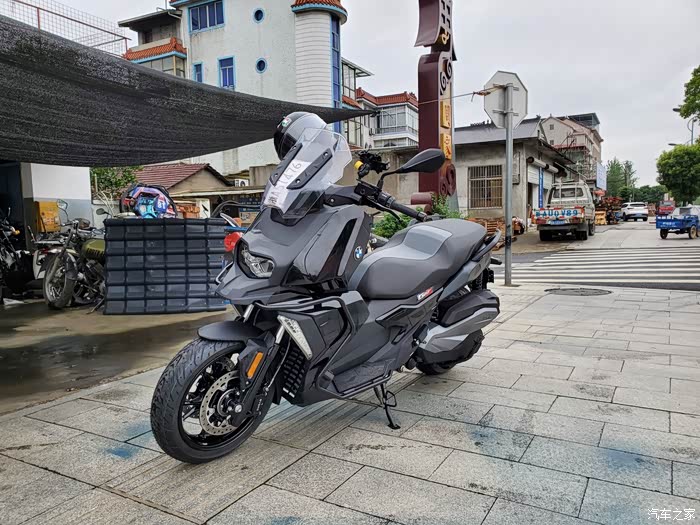 宝马c400x简单提车作业