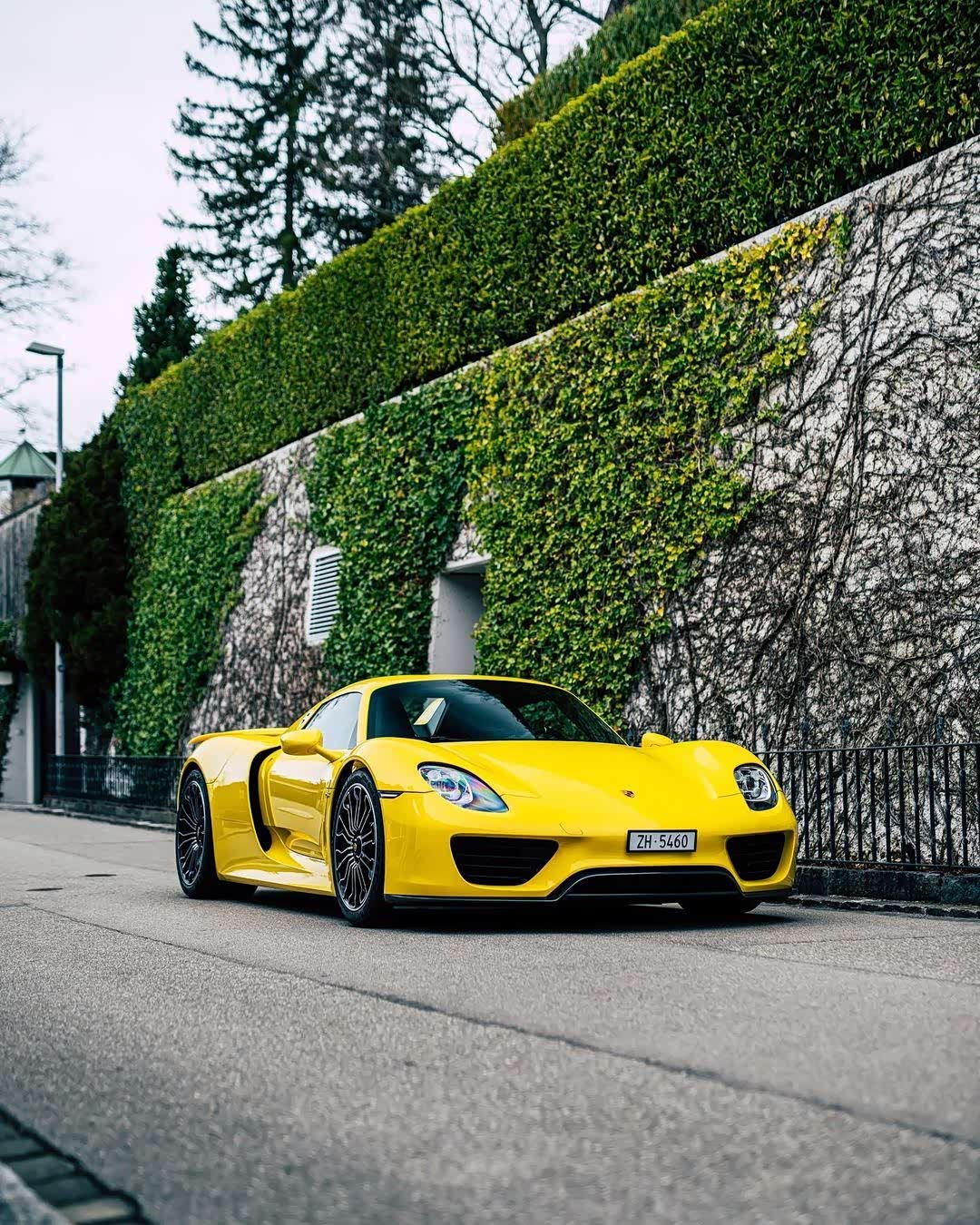 保时捷918就好黄色这一款