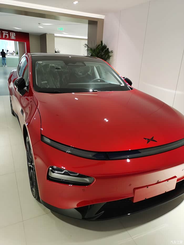 【图】p7看车,突然觉得红色也不错_小鹏p7论坛_汽车之家论坛