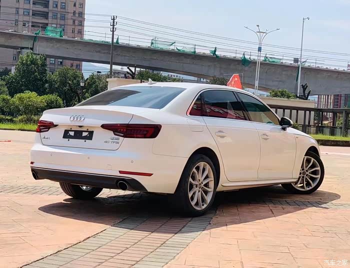 新到18年奥迪a4l
