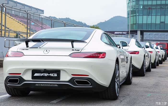 amg驾驶学院一天之内开遍所有v8amg有感超级长文