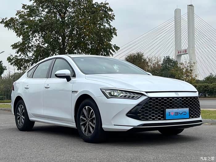 比亚迪秦puls2023款