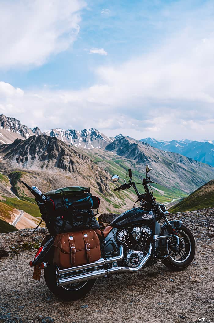 壁纸级分享摩旅独库公路的沿途景色