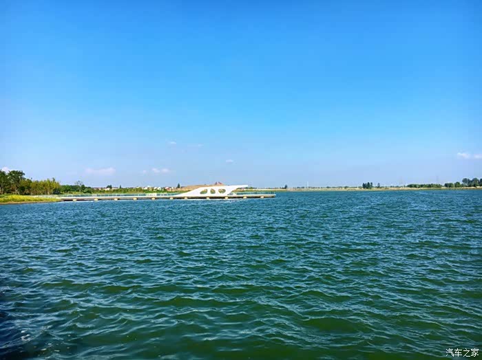 逛一逛天禄湖公园