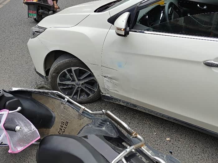 这个事故责任大么车友帮忙看下