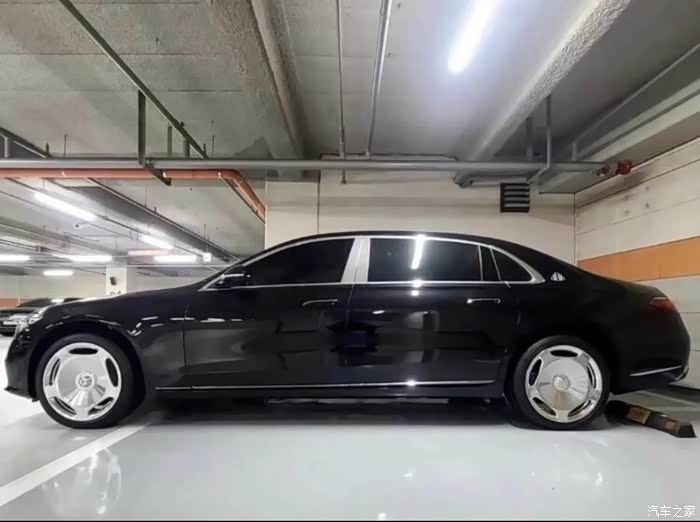 迈巴赫s680轮毂 奔驰20寸大饼轮毂 带前255/40_奔驰s级论坛_汽车之家