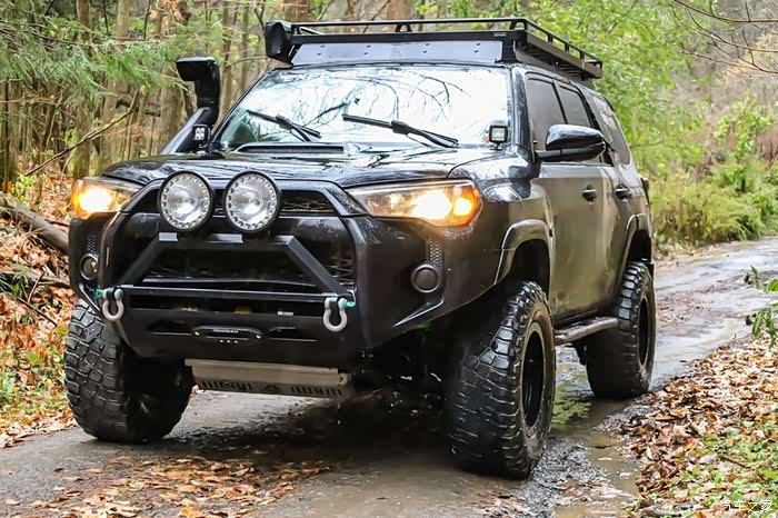 toyota 4runner 适合男人开的越野车.