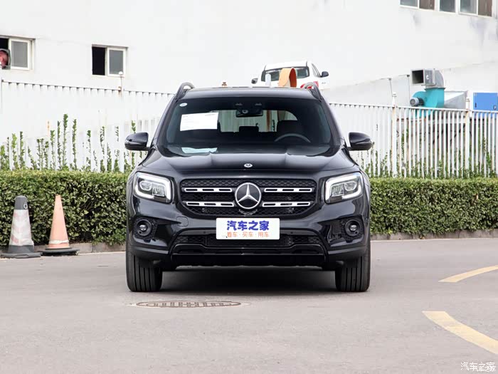 实拍2020款奔驰glb!配1.3t双离合全时四驱