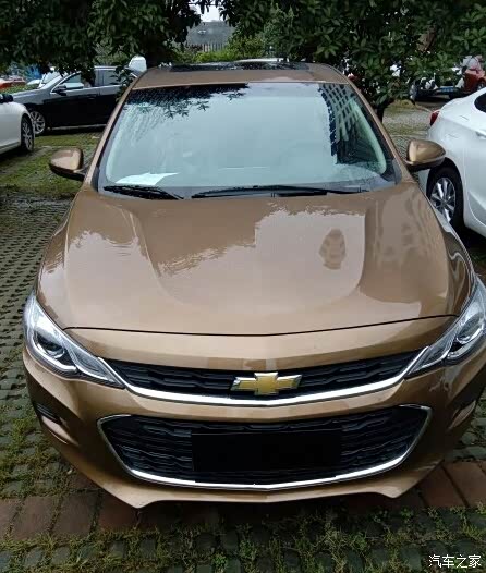 想入手迈锐宝女生哪个颜色好看些呢