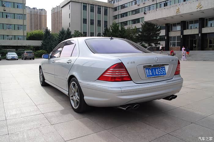 穿西服的暴徒之奔驰s55amg