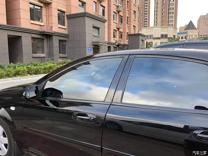 【图】主驾驶玻璃有一块彩虹斑_凯越论坛_汽车之家论坛