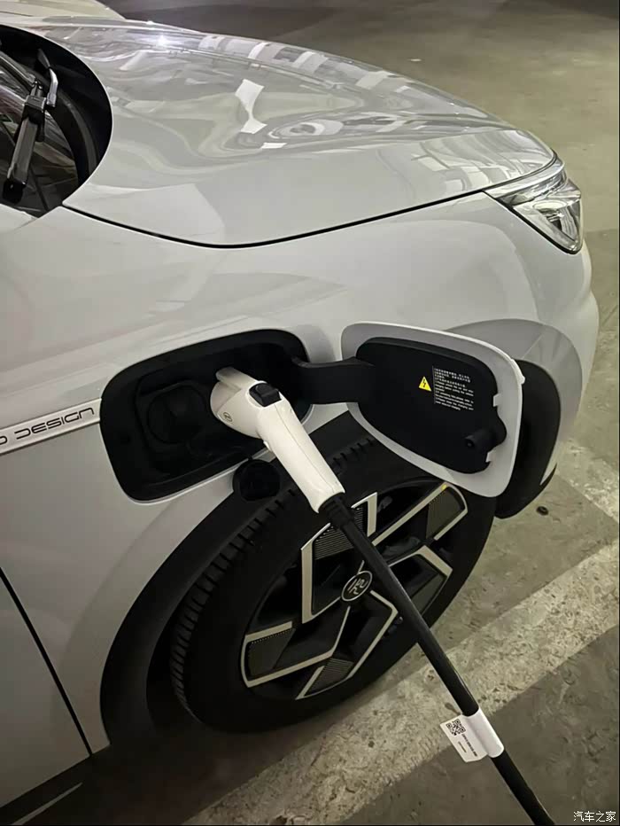 比亚迪元plus贴膜充电桩安装日记