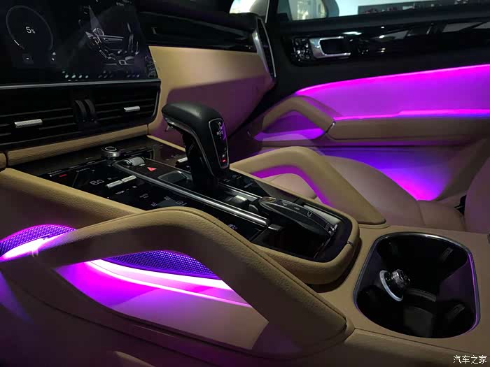 实拍新款保时捷卡宴专用21色氛围灯