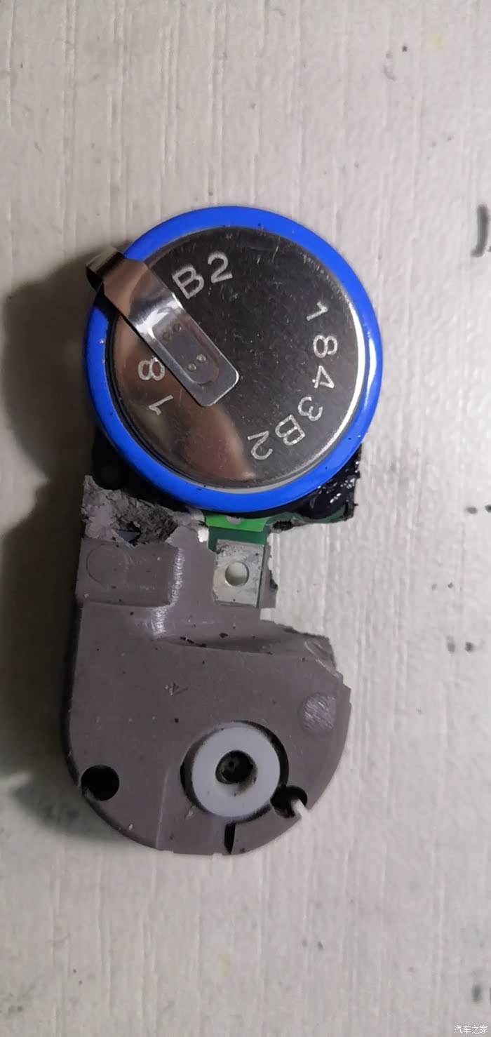 自己动手更换胎压监测传感器电池