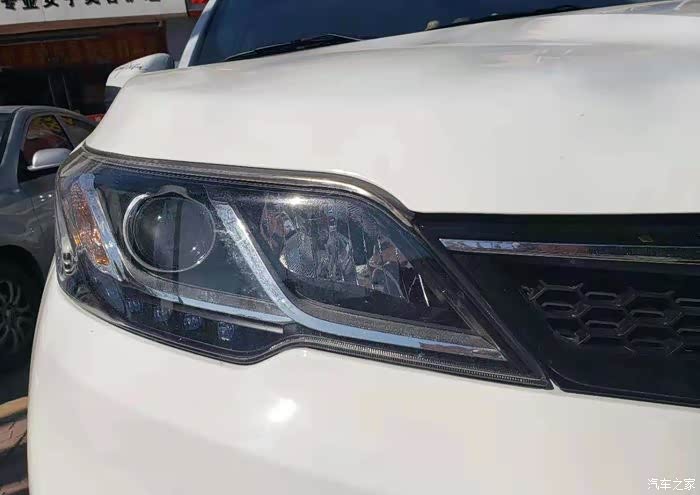 开着东南dx3超低油耗家用车,游荡在泰禾广场