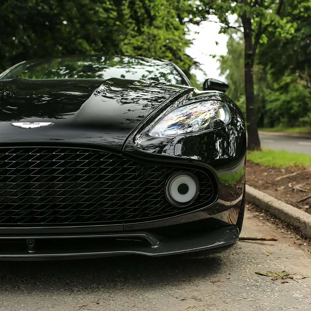 黑金敞篷劲跑阿斯顿马丁vanquishzagato