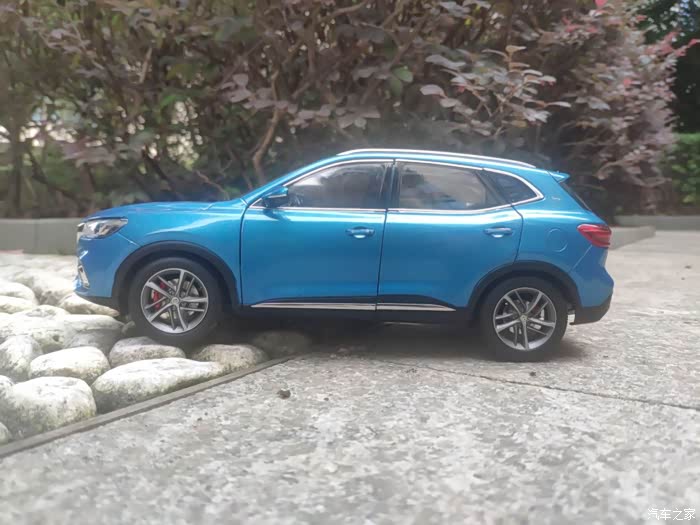 车模也很精彩,名爵HS模型拍摄记录