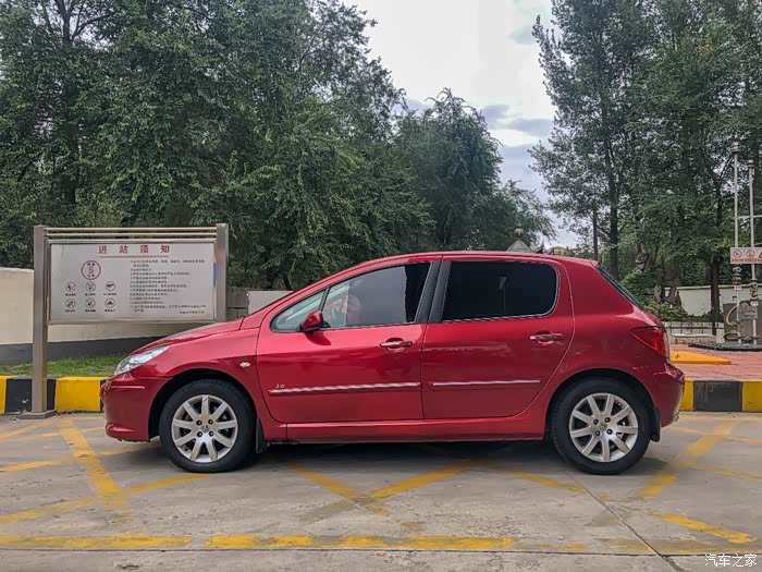 谨以此篇献给我深爱的波尔多红色东风标致30720mt两厢