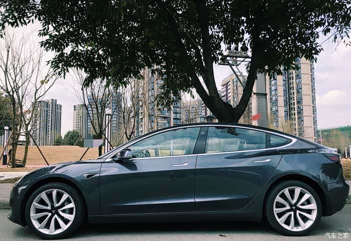 特斯拉自动辅助驾驶(ap),萌新车主浅谈