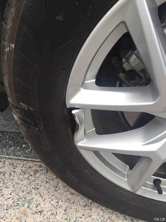 18款提车半年,轮毂断了!