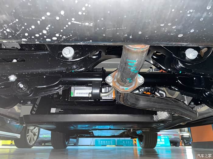 领克06混动为可持续点赞