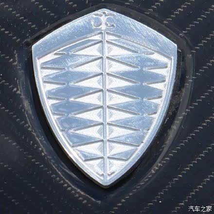 科尼塞克的标志真是很有魅力,这样不同的风格,真是太吸引人了.