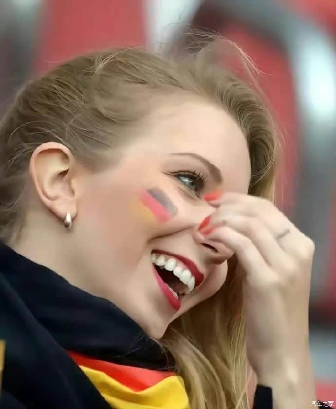 盘点各国那些漂亮的女球迷