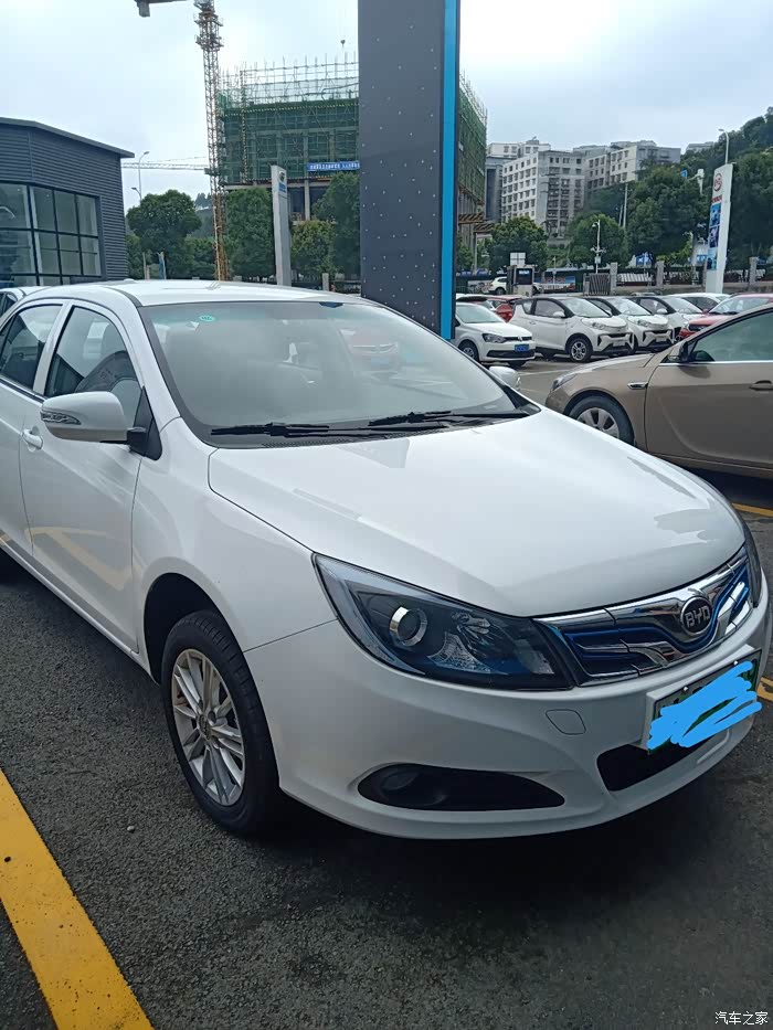 来一起揭秘比亚迪纯电动e5