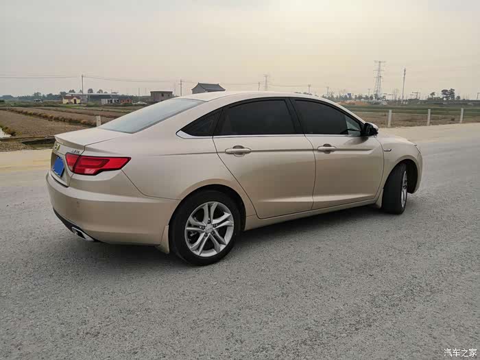 【爱车就来拍】自主汽车品牌标杆--帝豪gl 琥珀金