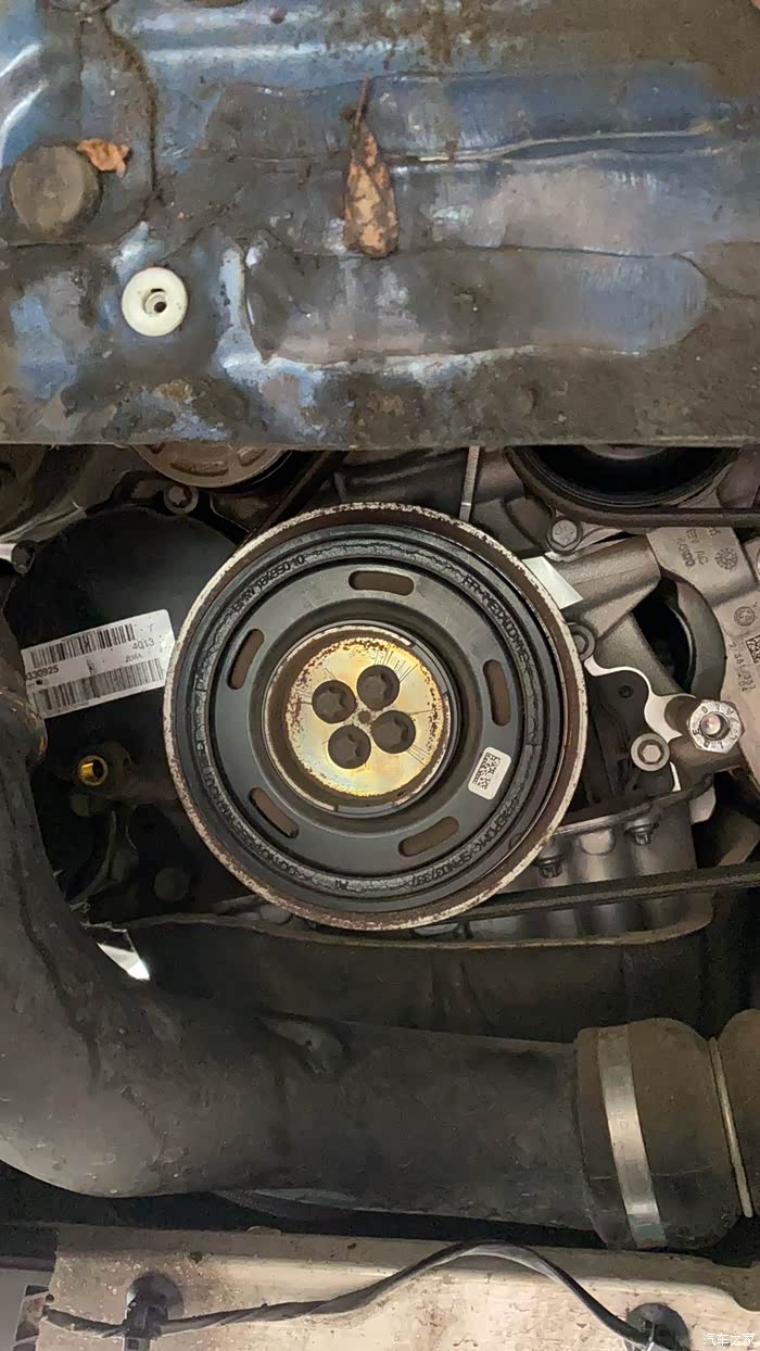 6年的mini更换曲轴皮带轮