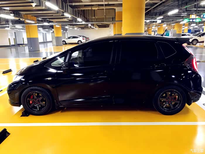 18款手动飞度中度高端改装小黑武士