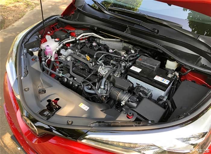 1258 | 回复: 4 河南论坛 第二辆丰田车 c-hr黑红双色提车作业发动机