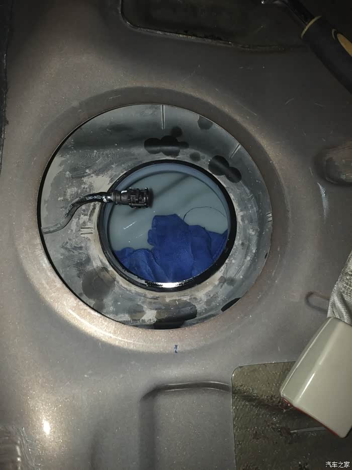 沙发发表于 2019-2-15 11:32:39 | 来自 手机汽车之家 拆油箱,清洗