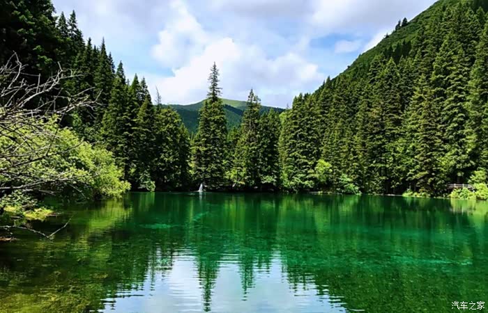 牟尼沟的二道海风景胜九寨