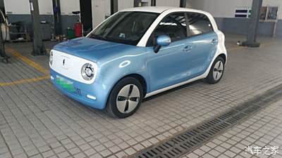 歐拉r1屬於電動汽車,電動汽車是沒有發動機和變速箱的,是不用更換