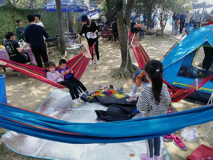 好朋友再次相聚十八湾烧烤乐园