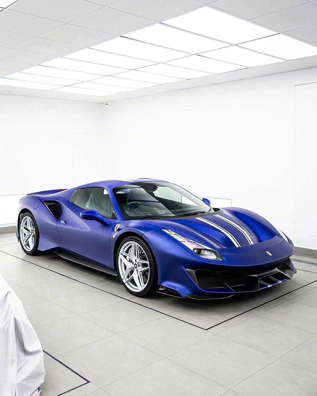 250 | 回覆: 0 法拉利f8論壇 ferrari 488 pista 可以合法上路的賽車.