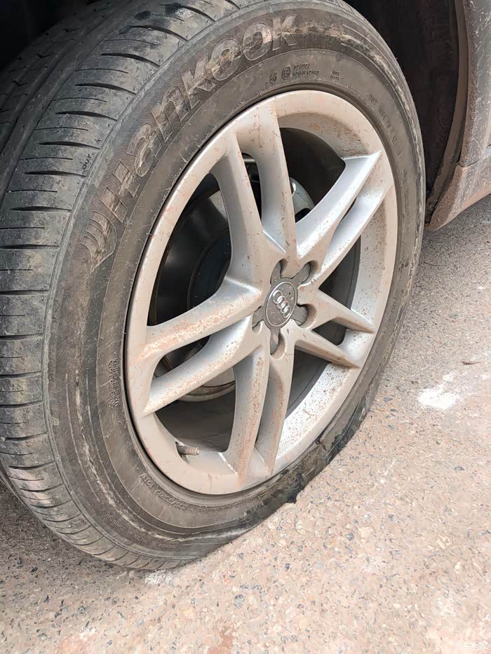 【图】一万公里爆胎_奥迪q5/q5l论坛_汽车之家论坛