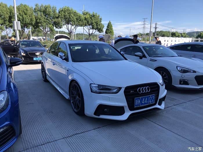 5慢慢改到自己喜欢的样子_奥迪a4l论坛_汽车之家论坛