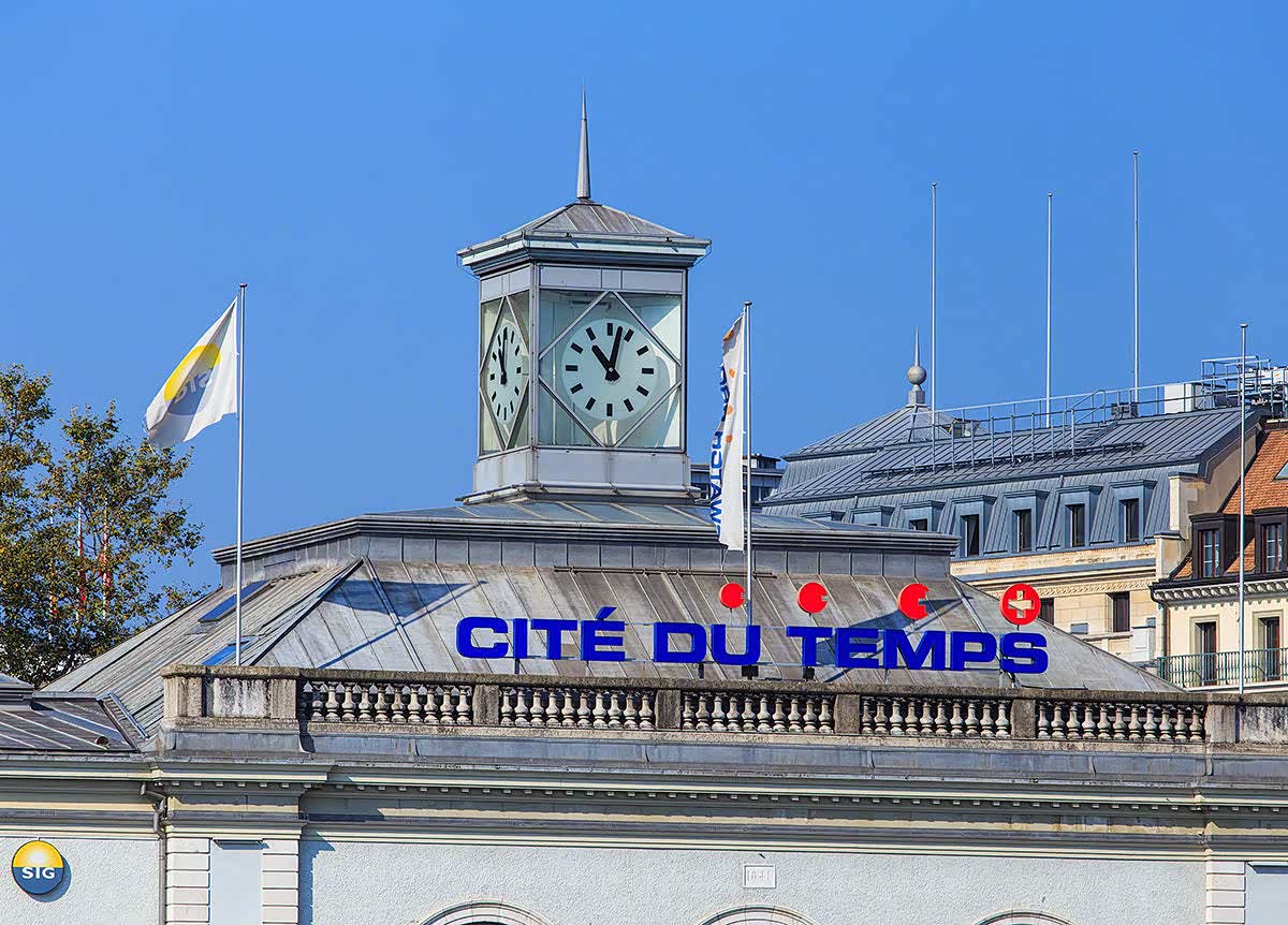 日内瓦时间城位于罗纳河中央的一个钟表展览馆