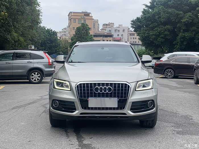 17年奥迪q520t四驱高配转让