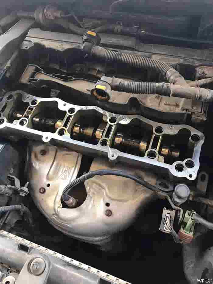 更换气门室盖垫