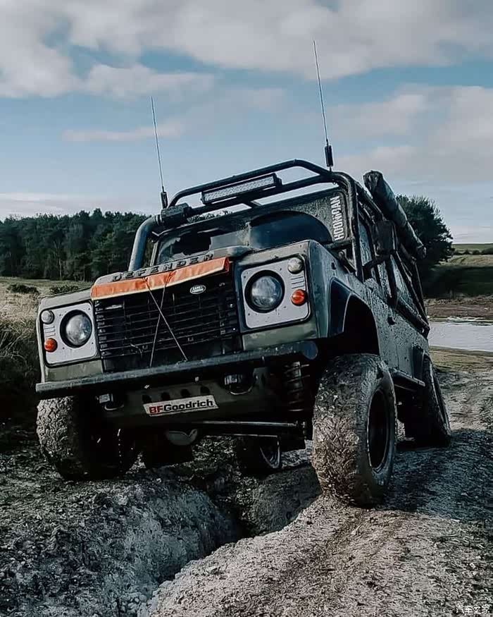 路虎卫士越野改装有气势