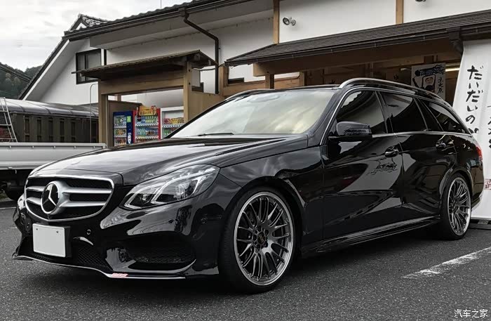 今天在日本,看到一辆e43旅行版,漂亮漂亮