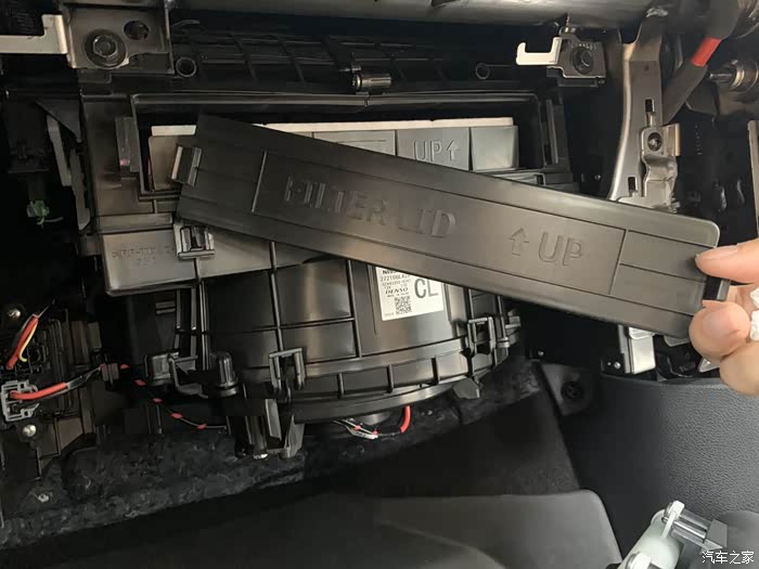 十四代轩逸改装能省不少钱教你换空滤